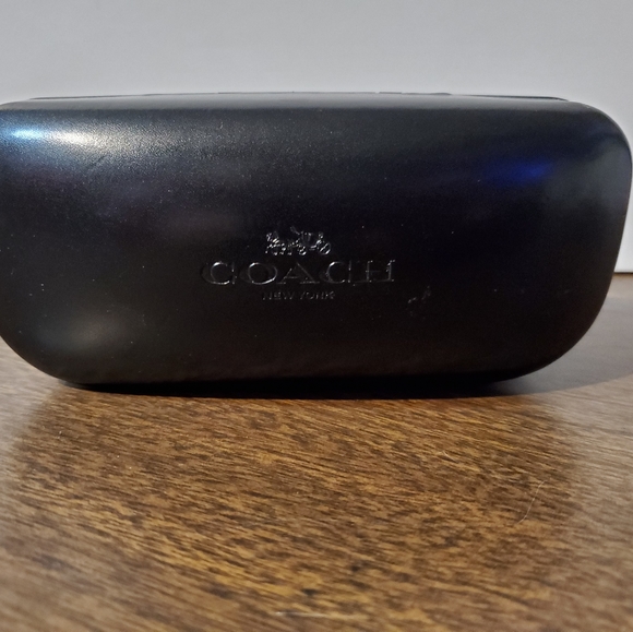 Coach glasses case - Picture 4 of 9